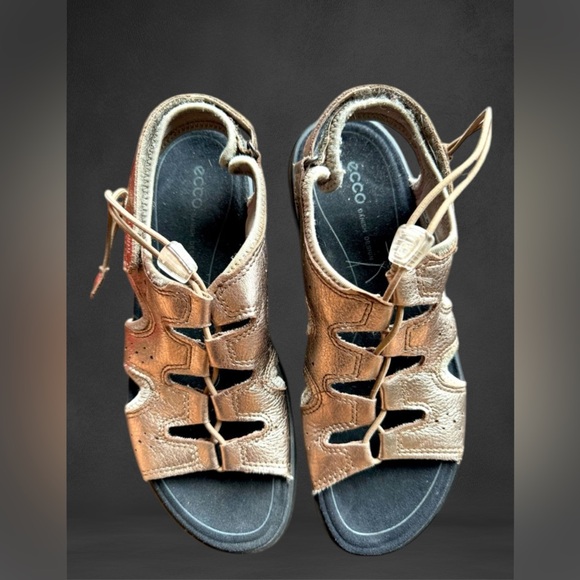 Sandals Ecco, us 6 - Picture 1 of 6